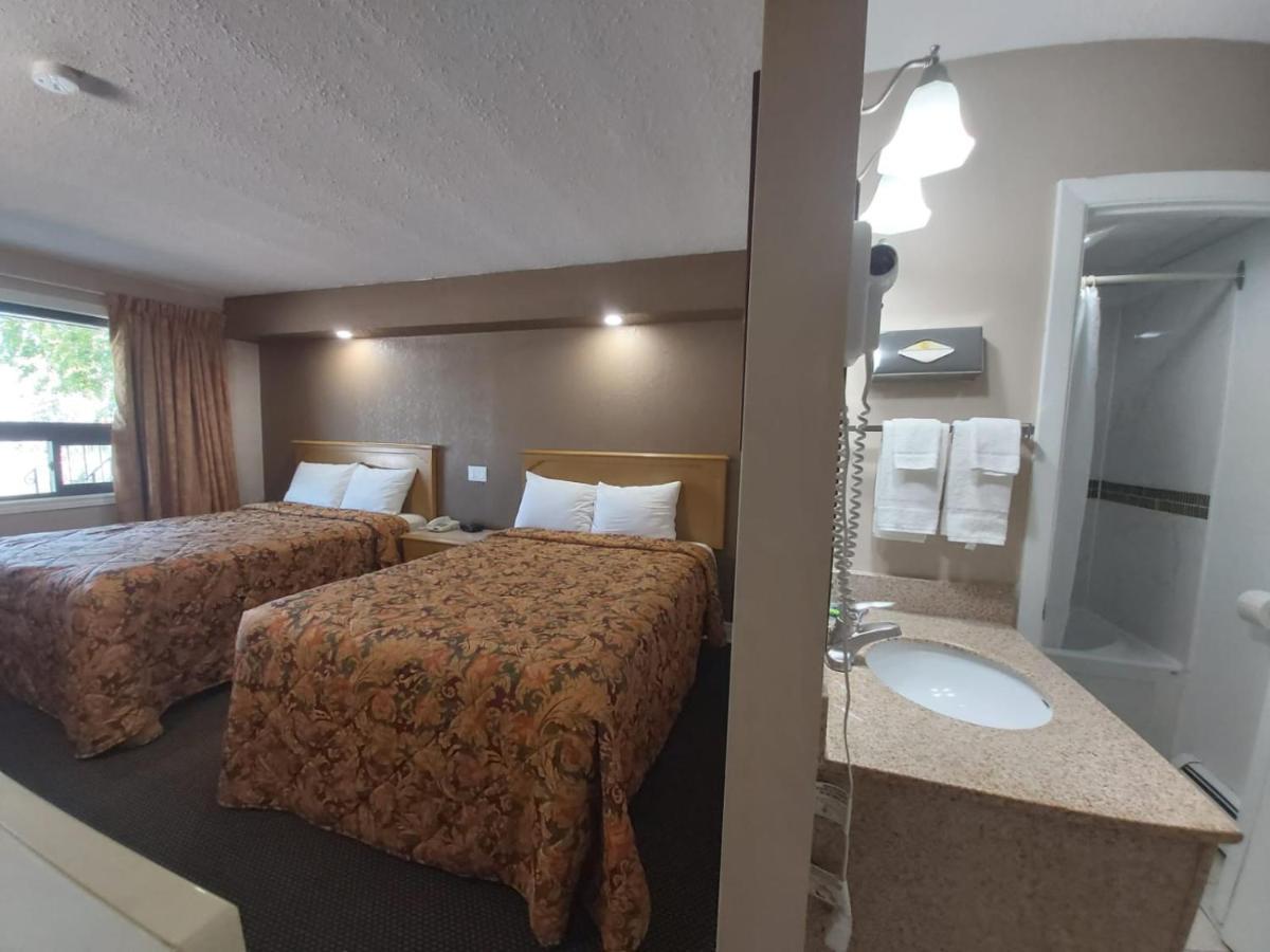 Arnprior Motor Inn Eksteriør billede