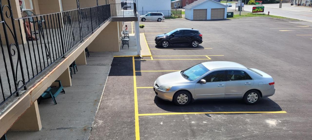 Arnprior Motor Inn Eksteriør billede