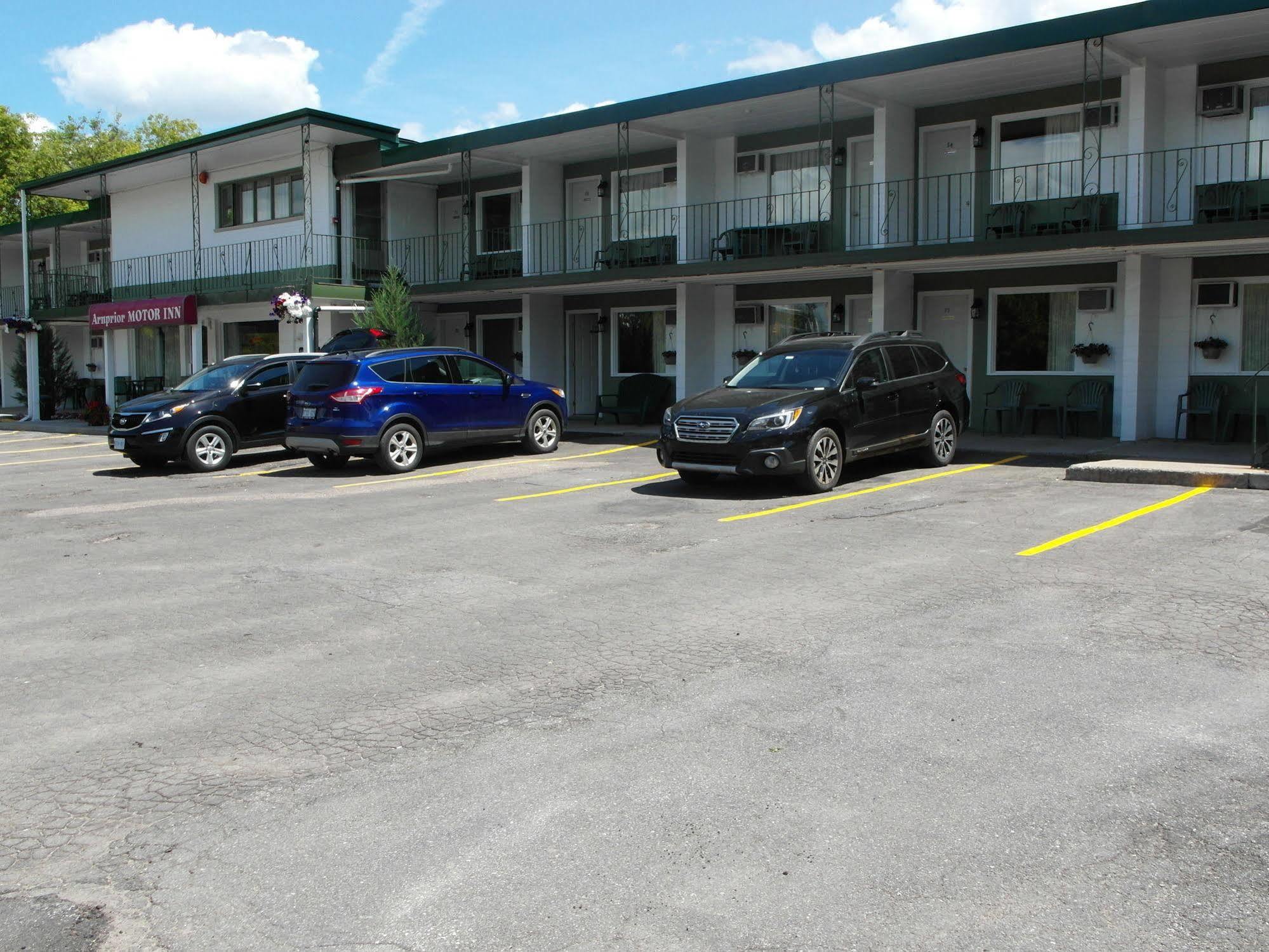 Arnprior Motor Inn Eksteriør billede